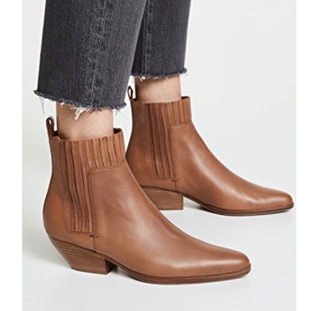Vince Eckland Leather Chelsea Boots